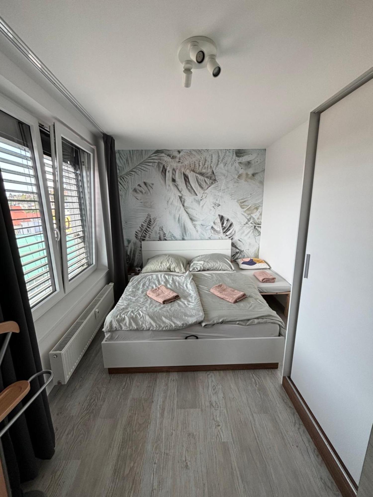 Premiere Apartment Bratislava - Private Parking Zewnętrze zdjęcie