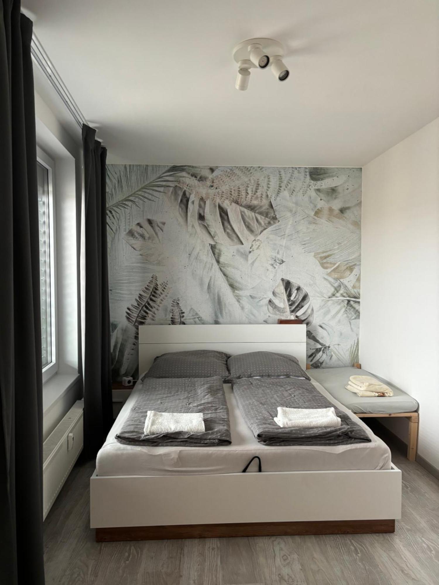 Premiere Apartment Bratislava - Private Parking Zewnętrze zdjęcie